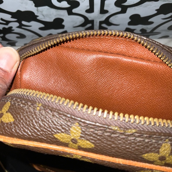 Louis Vuitton Danube As-Is GUC - Picture 9 of 10